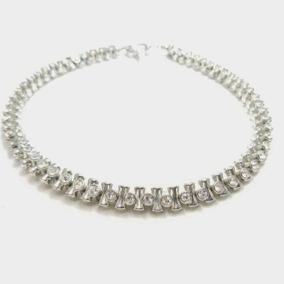Vintage Rhinestone Beaded Choker Legnth Necklace, Silver Tone, Unique Sparkle - Picture 4 of 4